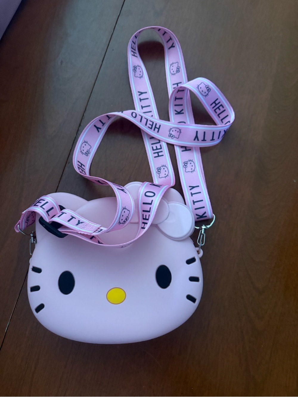 Amazon Hello Kitty Pink Silicone Crossbody Bag for Kids